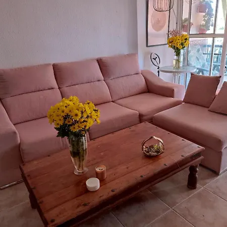 Coty's Beach, En Casa Compartida Privatunterkunft *